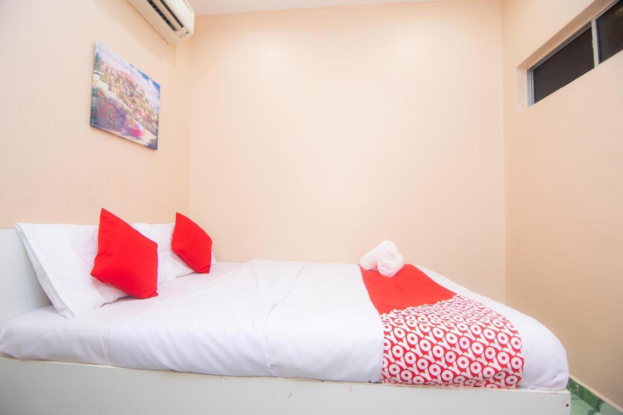 OYO 1224 Hotel Hajah Rohayah Tanjong Malim Bagian luar foto