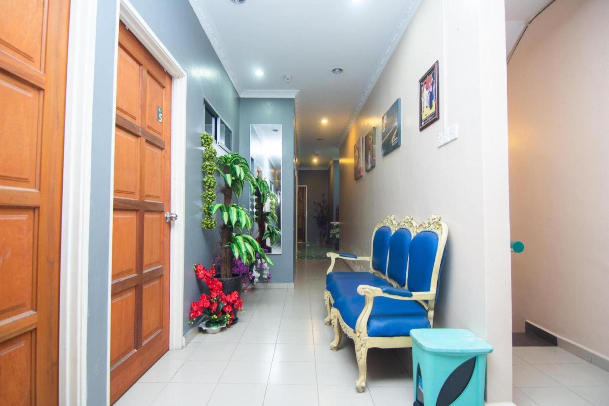 OYO 1224 Hotel Hajah Rohayah Tanjong Malim Bagian luar foto
